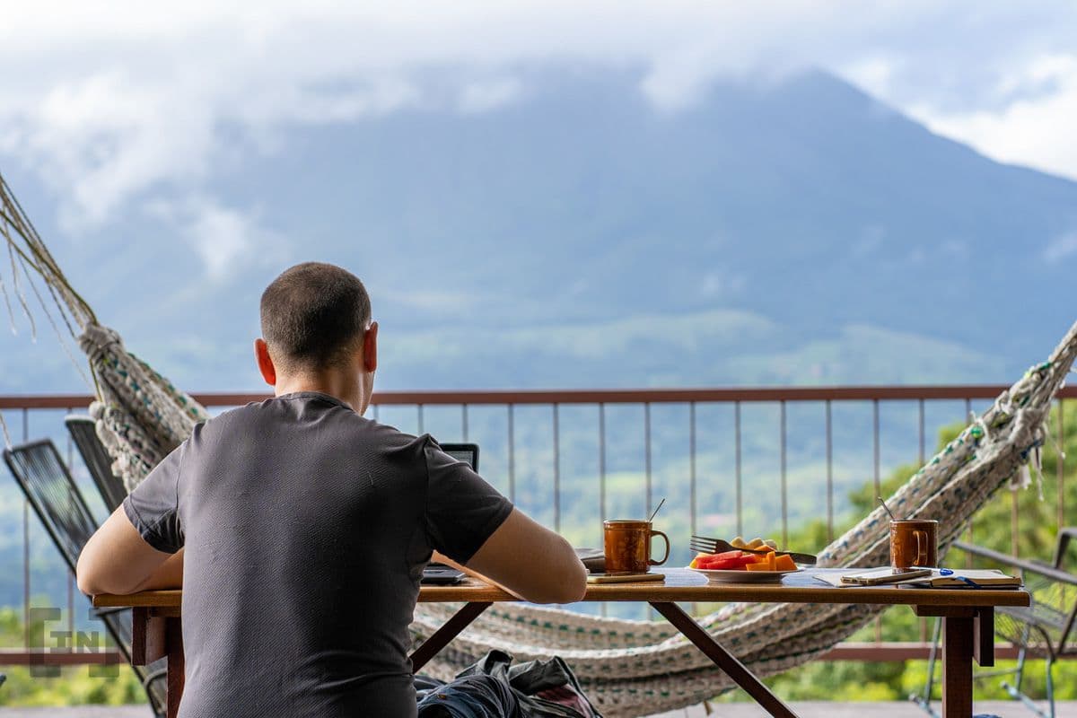 Nomade digital : ces passionnés de Bitcoin qui se sentent chez eux n&#8217;importe où dans le monde